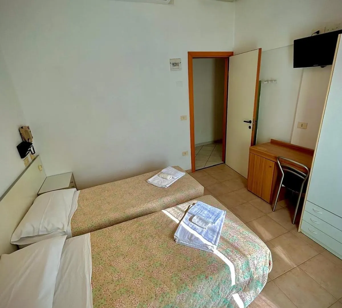 Hotel Sacramora Rimini 3*,